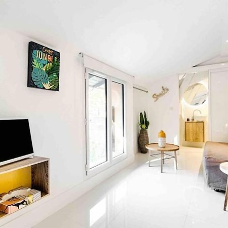 New Design Studio Walking To The Beach And Shops Apartment วีลล์ฟรองซ์-ซูร์-แมร์ ภายนอก รูปภาพ