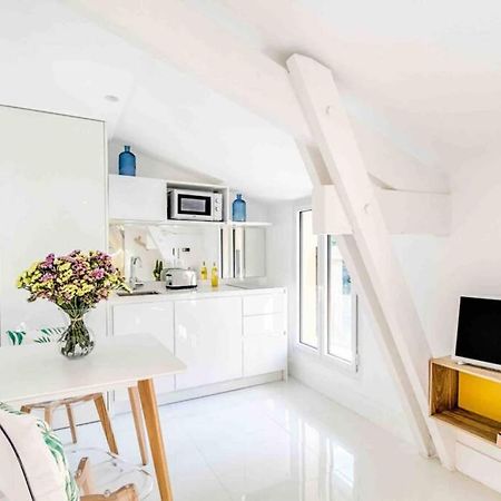 New Design Studio Walking To The Beach And Shops Apartment วีลล์ฟรองซ์-ซูร์-แมร์ ภายนอก รูปภาพ